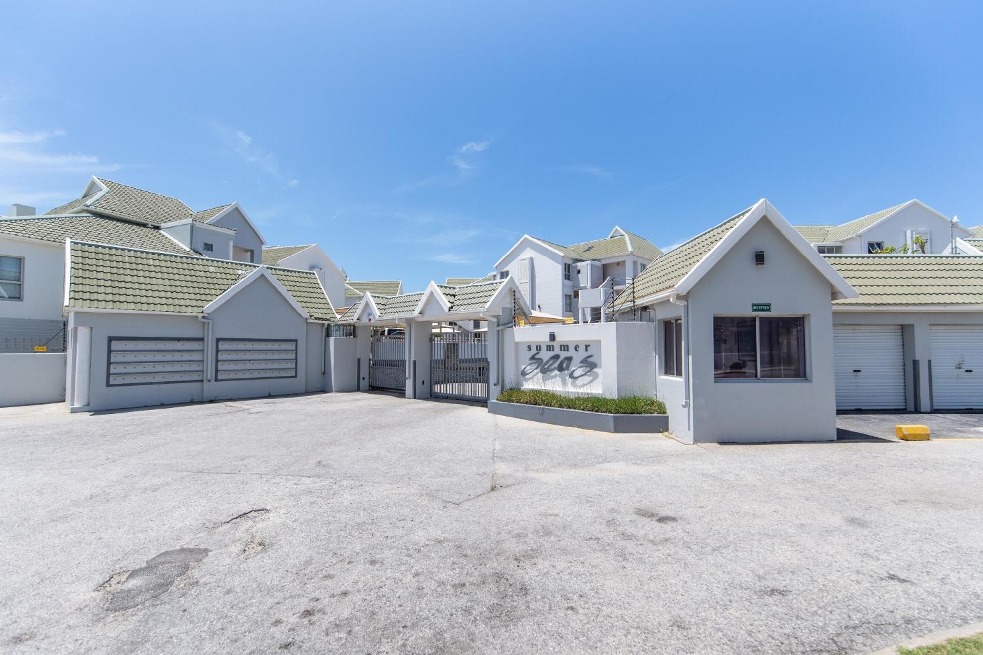 Summerseas Beach Living Port Elizabeth Extérieur photo