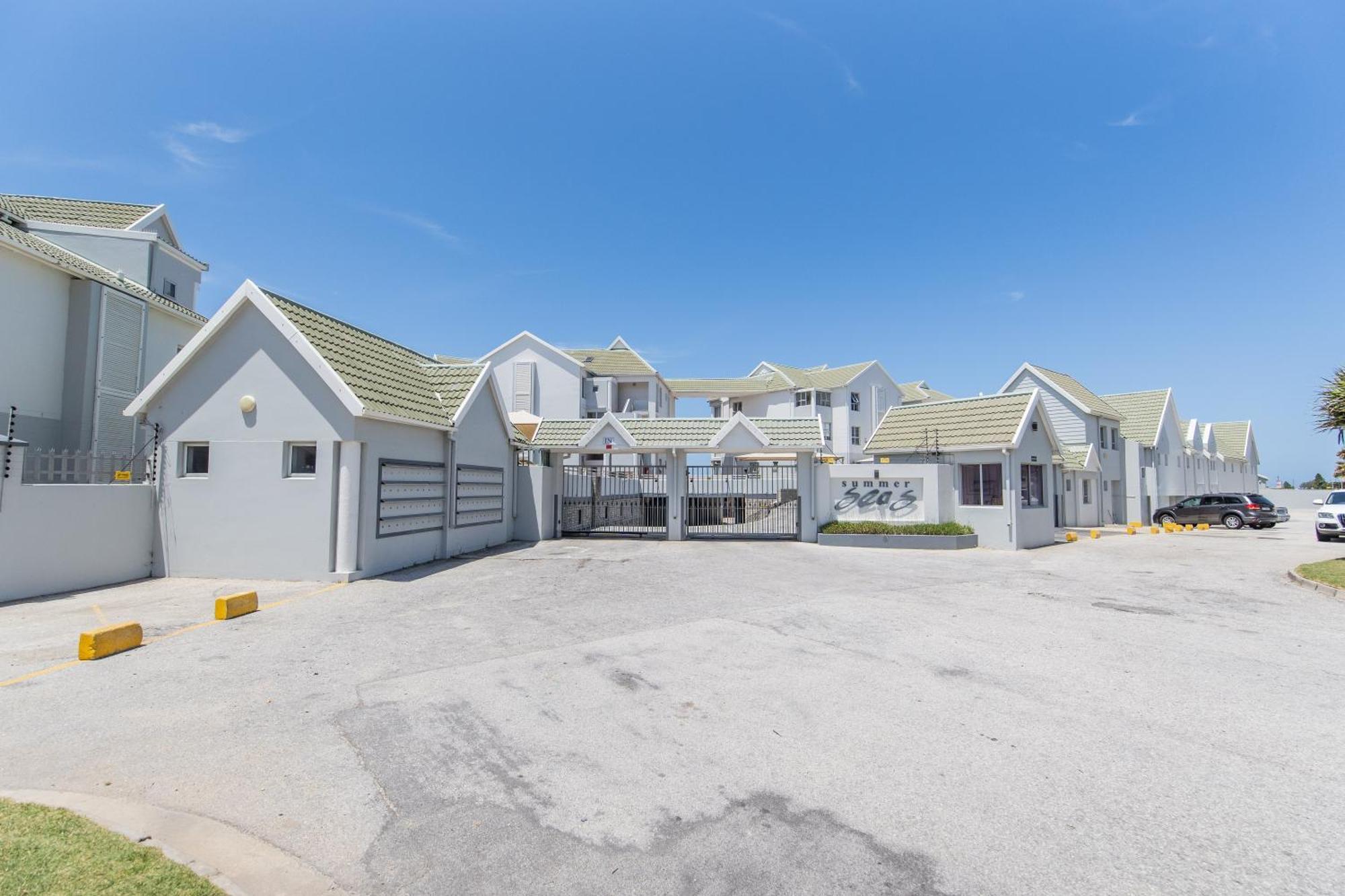 Summerseas Beach Living Port Elizabeth Extérieur photo